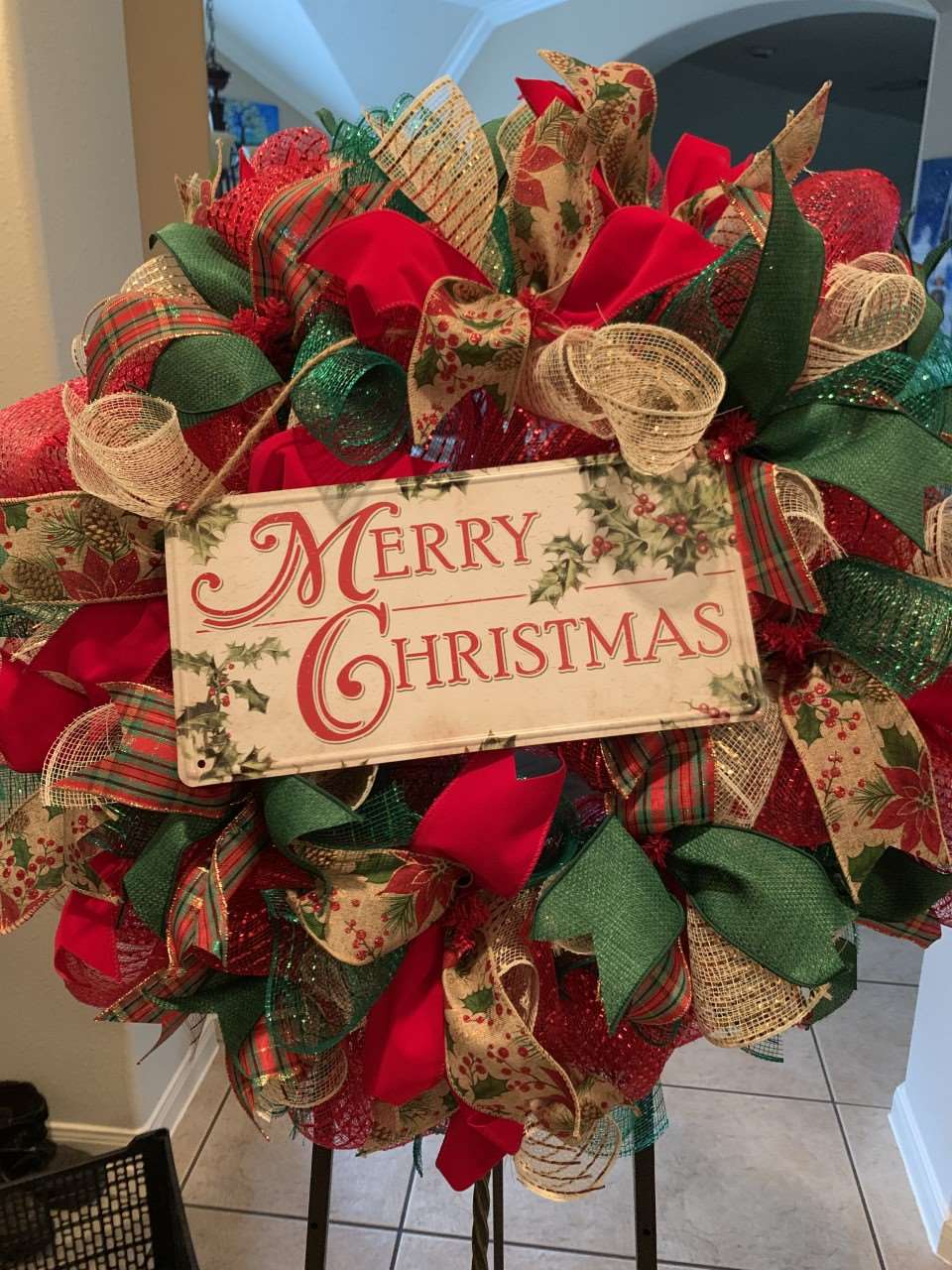 DIY: Christmas mesh wreath - ABC13 Houston