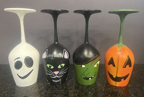 Hallo-Wine Candle Holders